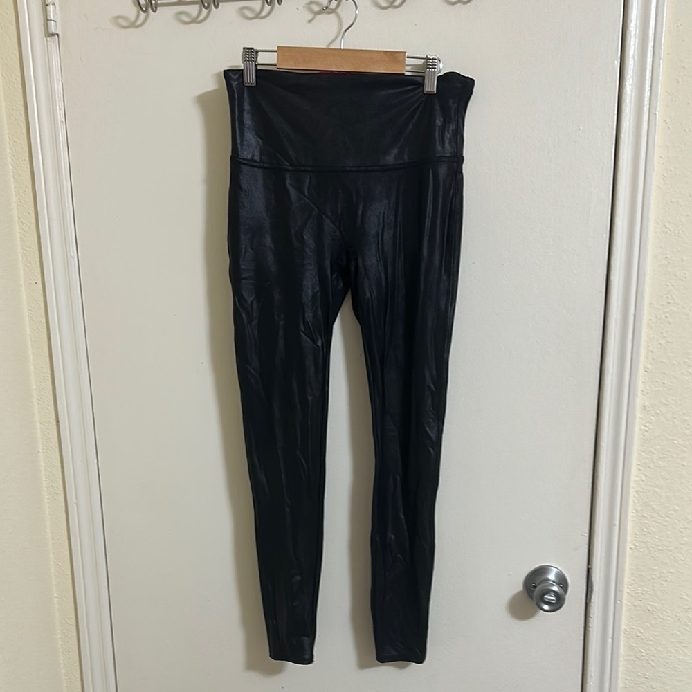 EUC Spanx Faux Leather Black Leggings Large Petite